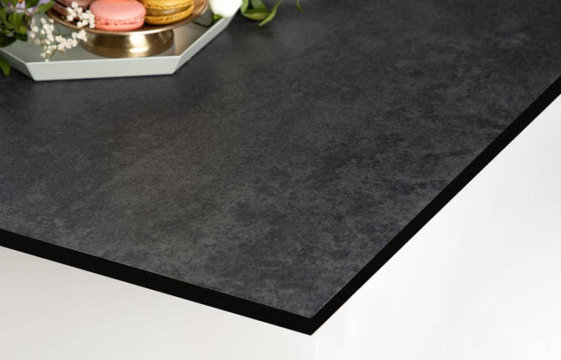 Компакт-плита в современном интерьере: идеальный материал или неоправданные траты? Разбор плюсов и минусов