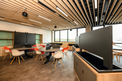 ЛДСП Эггер Нежный чёрный 18 мм U899 ST9